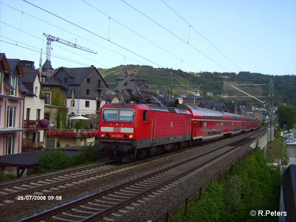 143 025-5 durchfhrt Oberwesel mit ein RE Frankfurt/Main. 25.07.08