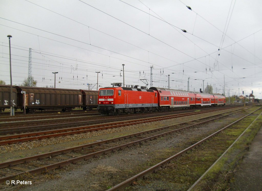 143 305-1 verlsst Eisenhttenstadt mit der RB11 Cottbus. 21.04.10