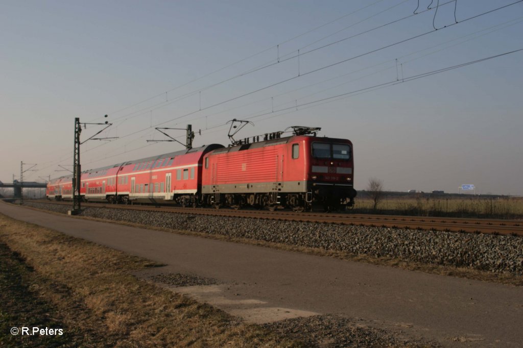 143 319-2 als S10 37055 nach Leipzig HBF bei Schkeuditz West. 04.03.11