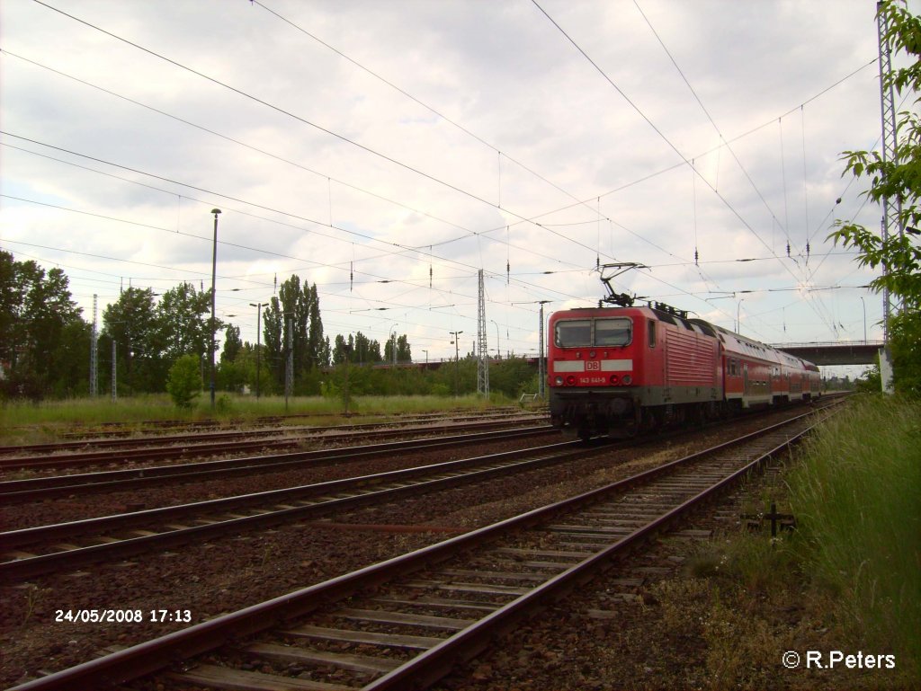 143 641-9 schiebt ihre RB nach Frankfurt/Oder durch Eisenhttenstadt. 24.05.08