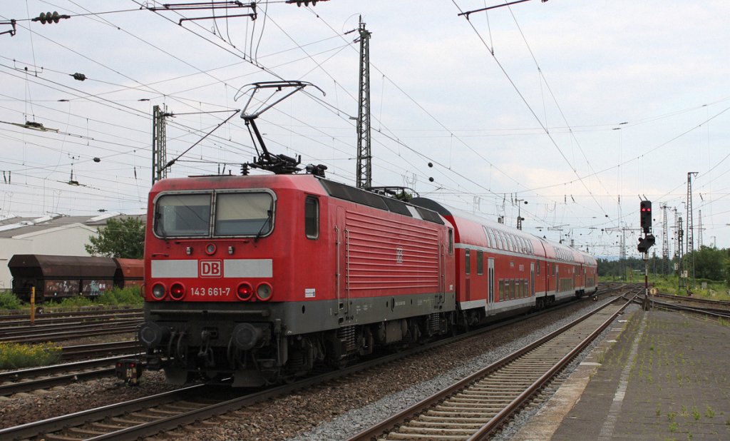 143 661-7 mit RB 27 nach Koblenz Hbf in Neuwied . (Neuwied, 26.06.2013)