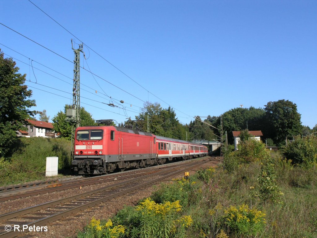 143 888-6 erreicht Undorf mit einer RB neumarkt(Oberpfalz). 09.09.08