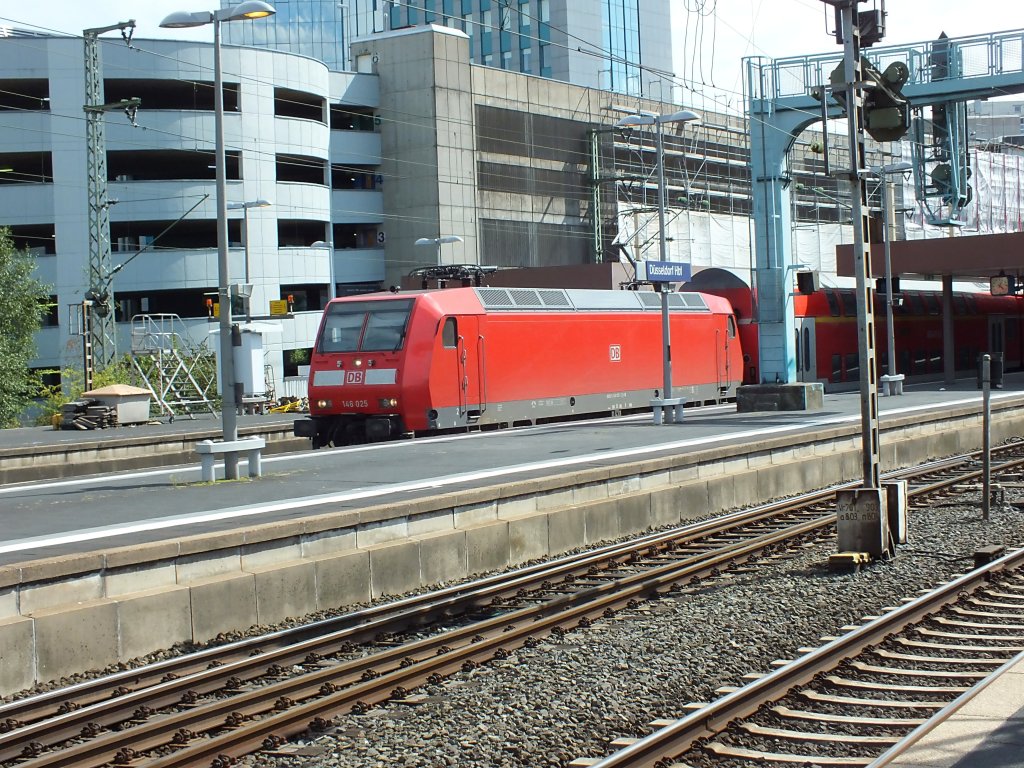 146 025 verlsst am 3.8.13 den Dsseldorfer Hauptbahnhof.
RE5 -> Emmerich