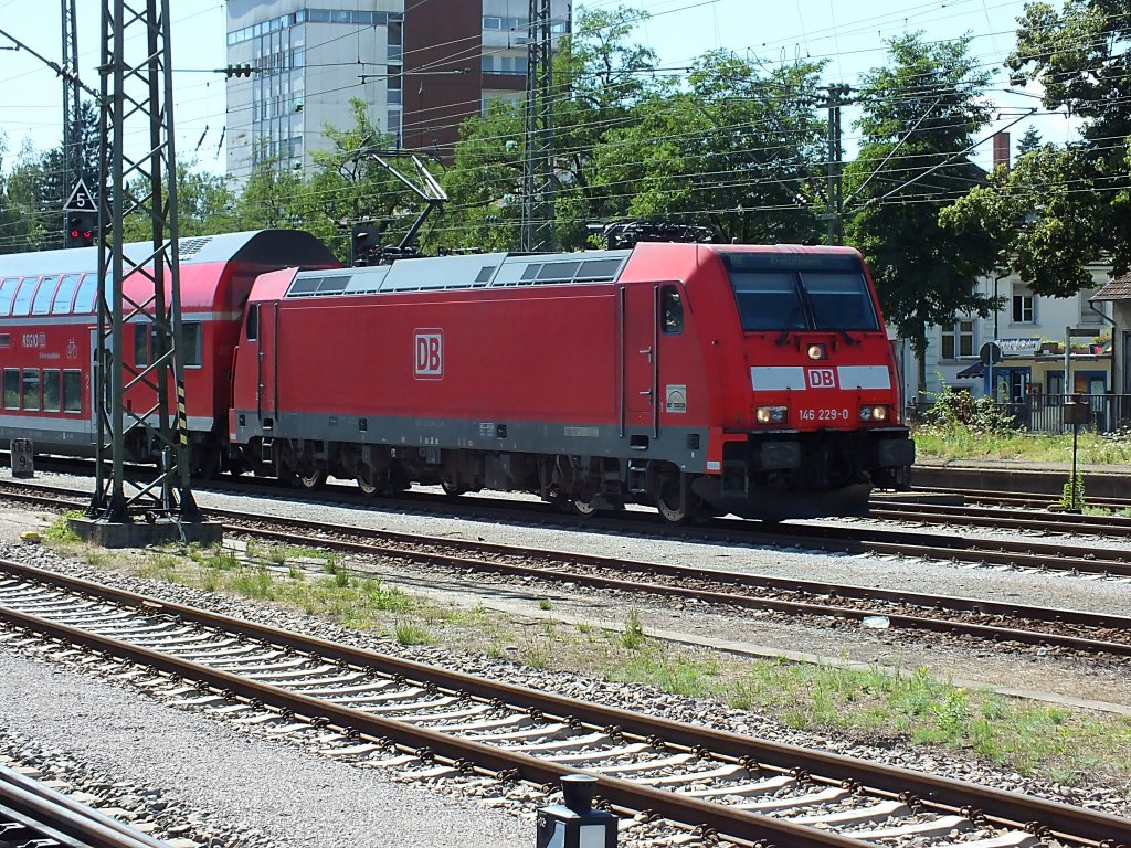 146 229 fhrt am 31.7.13 in Singen ein.