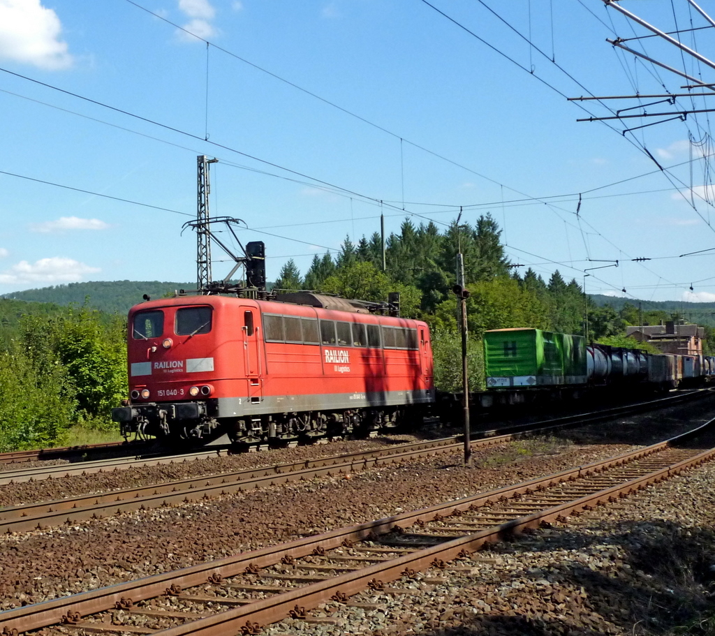 151 040-3 mit Gterzug am 21.08.10 in Jossa