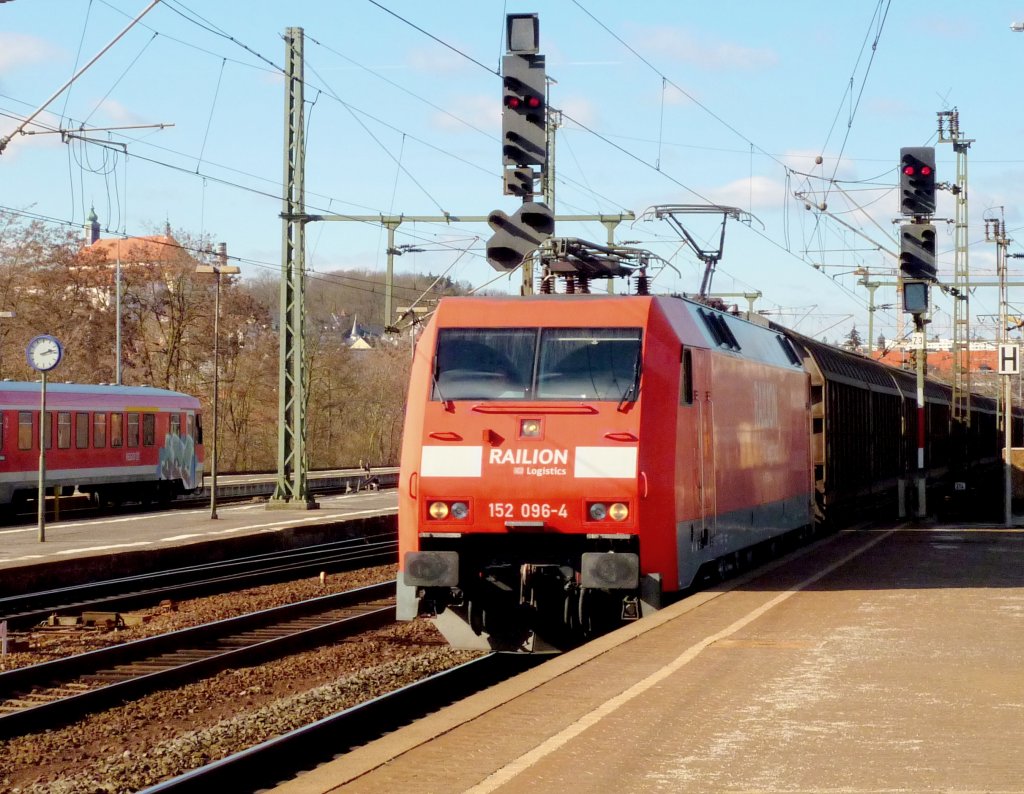 152 096-4 mit Gterzug am 05.03.10 in Fulda