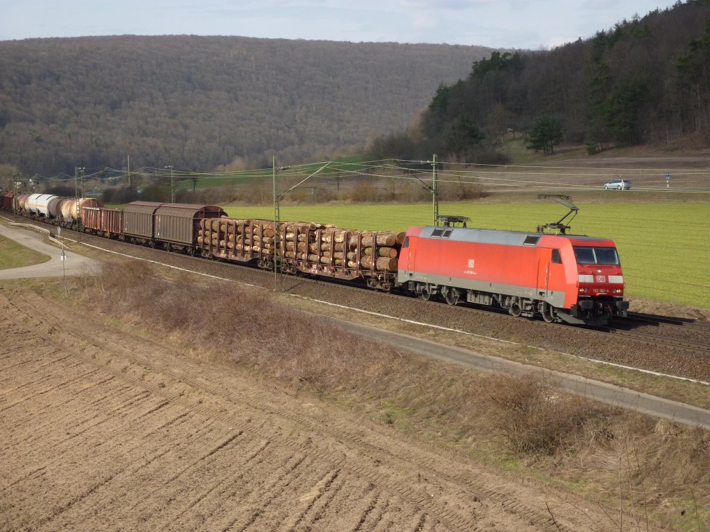 152 140-0 mit Gterzug am 19.03.10 bei Harrbach