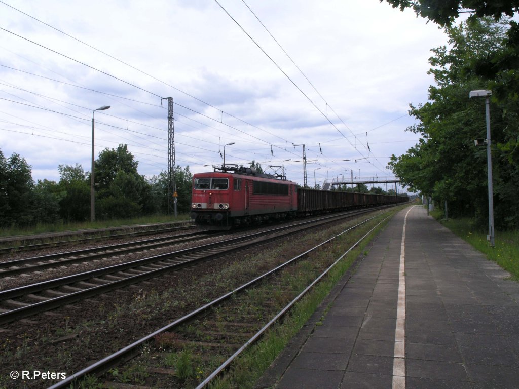 155 046-6 zieht ein Kohlezug durch Saarmund. 06.06.09