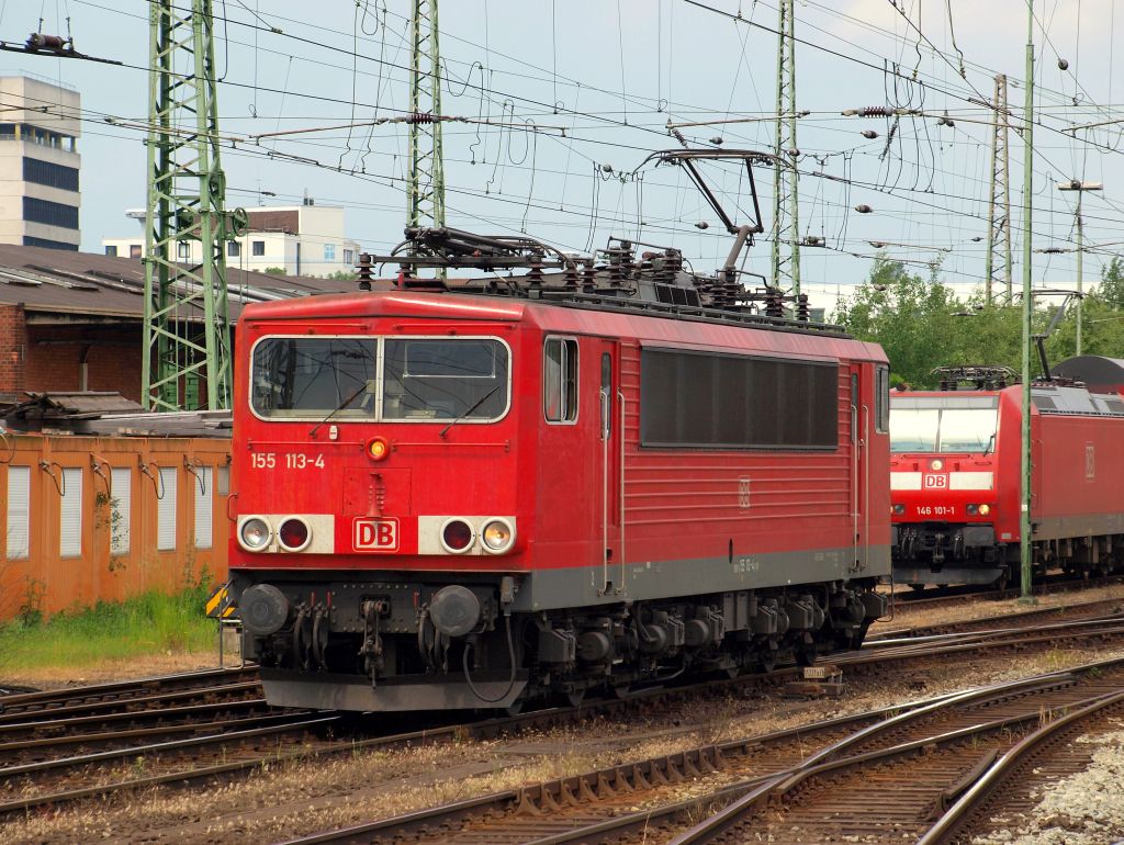 155 113-4 fuhr solo durch den Bremer Hbf am 12.6