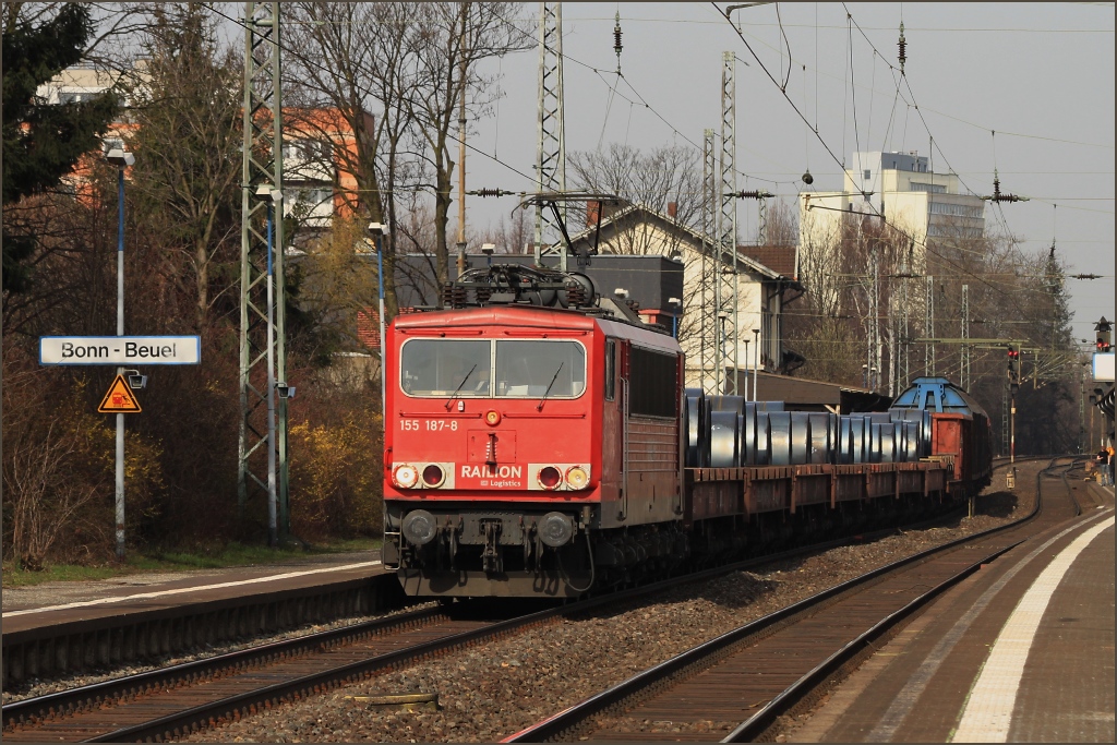 155 187 mit kurzem Gterzug in Richtung Koblenz am 12.03.11 in Bonn Beuel