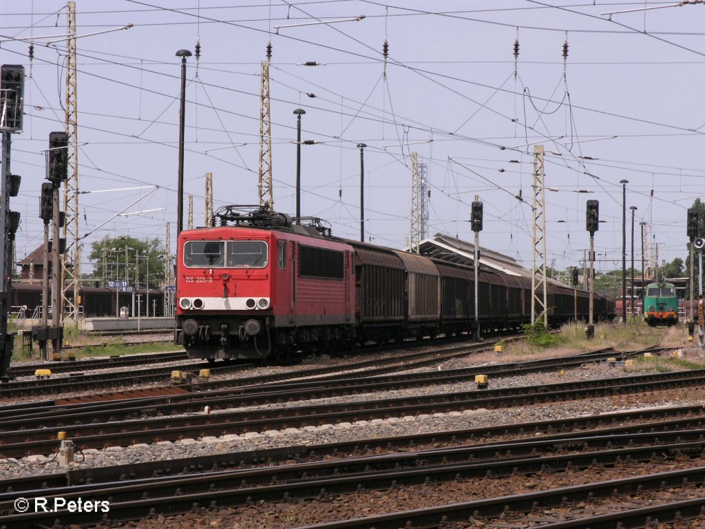 155 205-0 wartte in Frankfurt/Oder mit ein gedeckten Gterzug auf weiterfahrt. 29.05.08