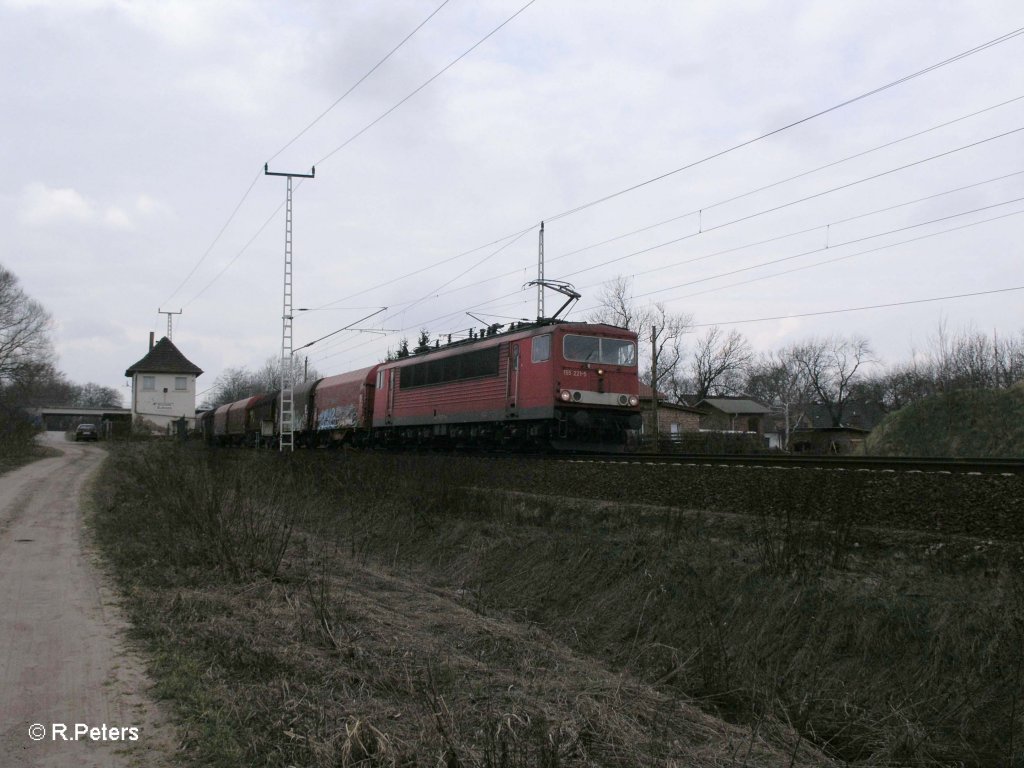 155 221-5 mit Coiltransportzug bei Frankfurt/Oder Nuhnen. 31.03.11