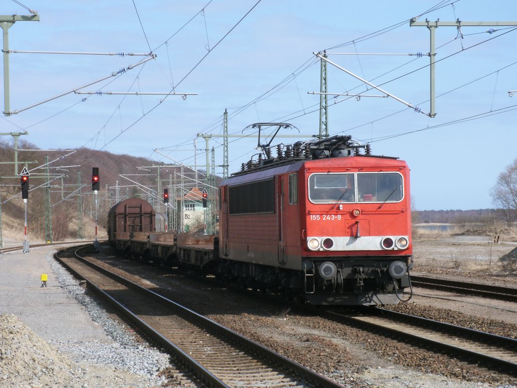 155 243 mit dem 45503 Mukran-Seddin,am 29.Mrz 2011,durchfuhr Lietzow.