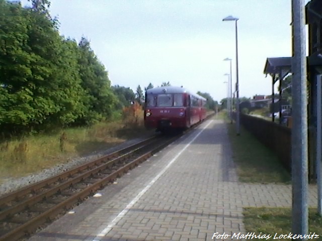 172 132 & 172 171 bei der Ausfahrt aus Lauterbach (Rgen) am 27.7.13