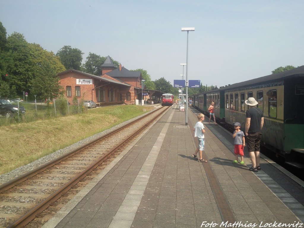 172 132 & 172 171 im Bahnhof Putbus am 27.7.13