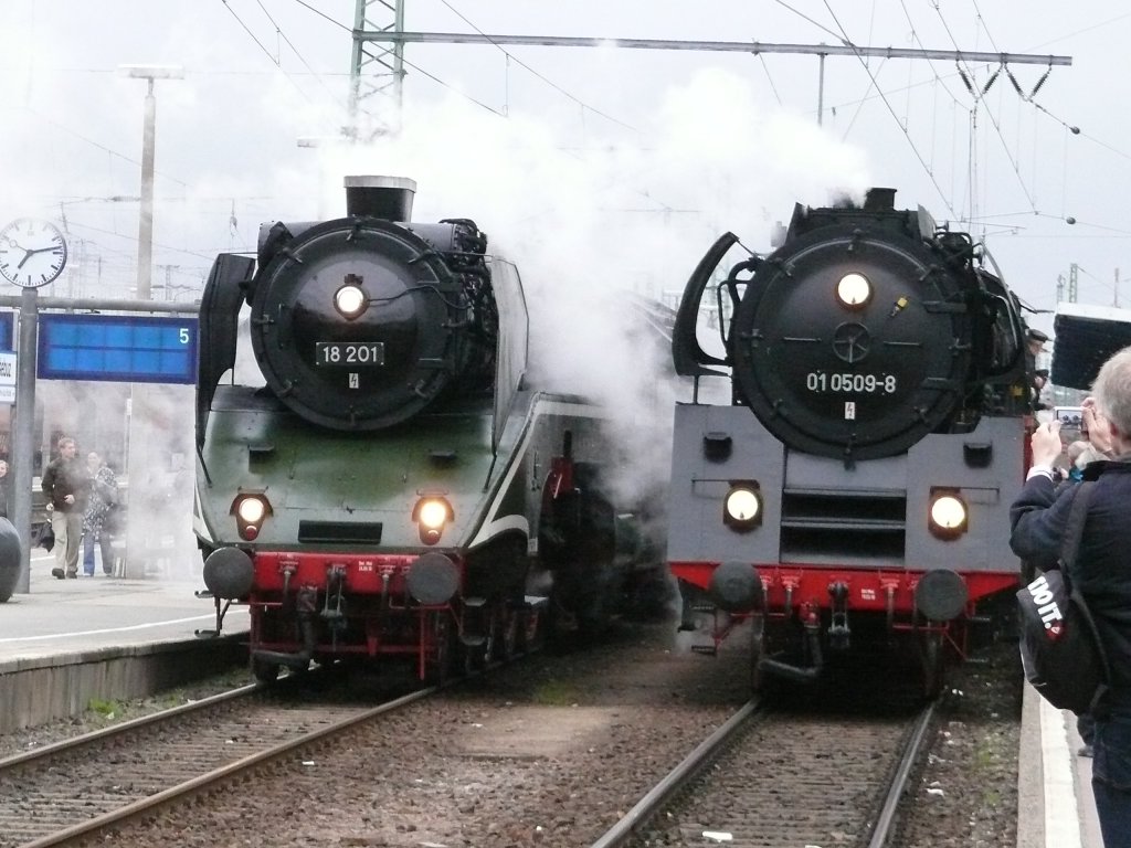 18 201 & 01 0509-8 in Cottbus 27.4.2013