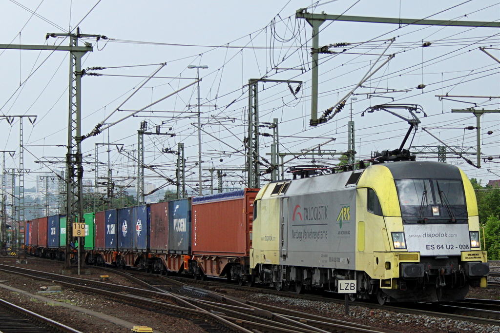 182 506 mit Containerzug am 30.05.12 in Fulda