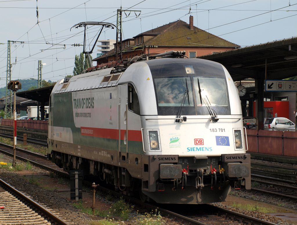 183 701-2 von RTS machte am 29.7.11 eine kleine Pause im Wrzburger Hbf. Gru an den TF !!