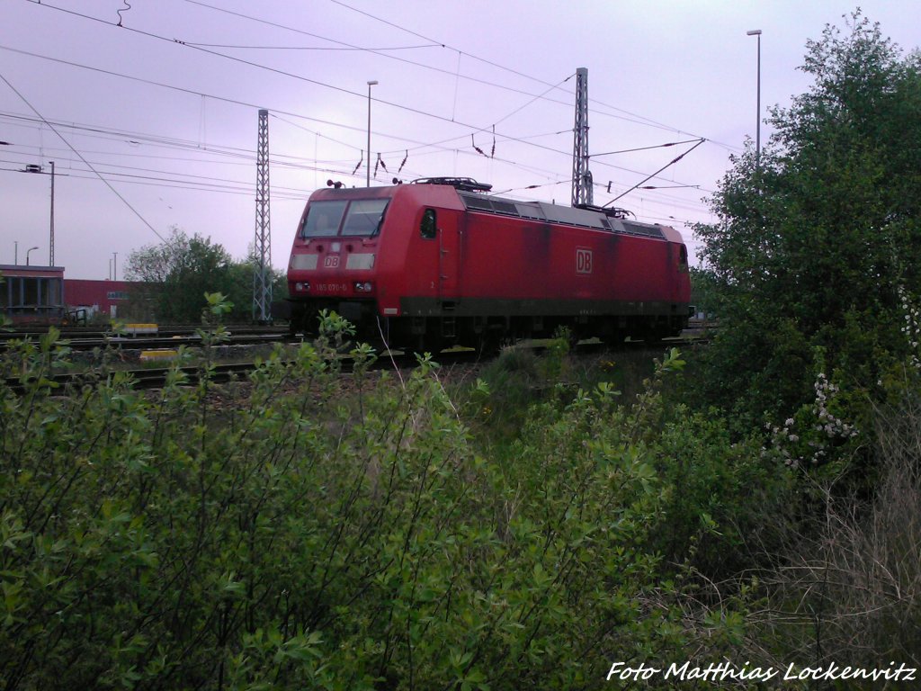 185 070-0 abgebgelt in Mukran am 20.5.13