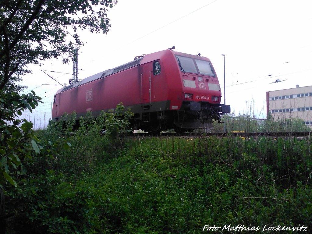 185 070-0 abgebgelt in Mukran am 20.5.13