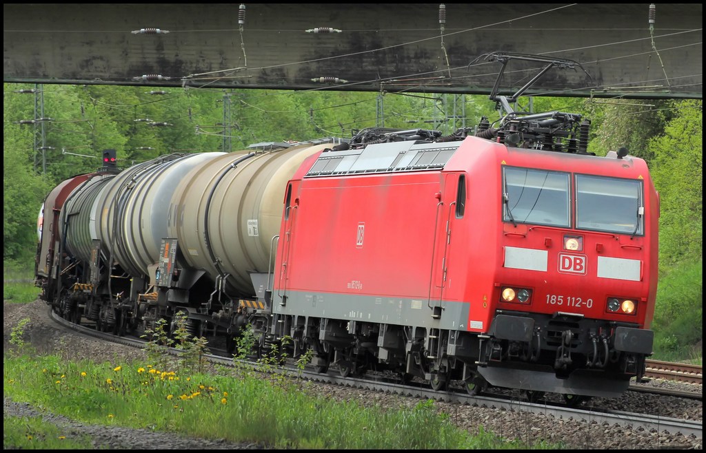 185 112 mit Gterzug am 09.05.13 in Gtzenhof