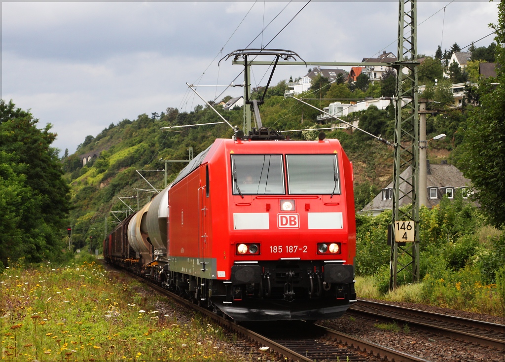 185 187 durchfuhr mit einem kurzem Gz am 02.08.12 Vallendar in Richtung Sden