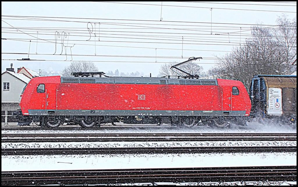 185 194 mit Gterzug am 23.02.13 in Fulda