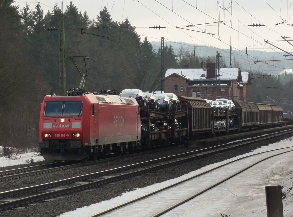 185 198-9 mit Gterzug am 20.02.10 in Jossa