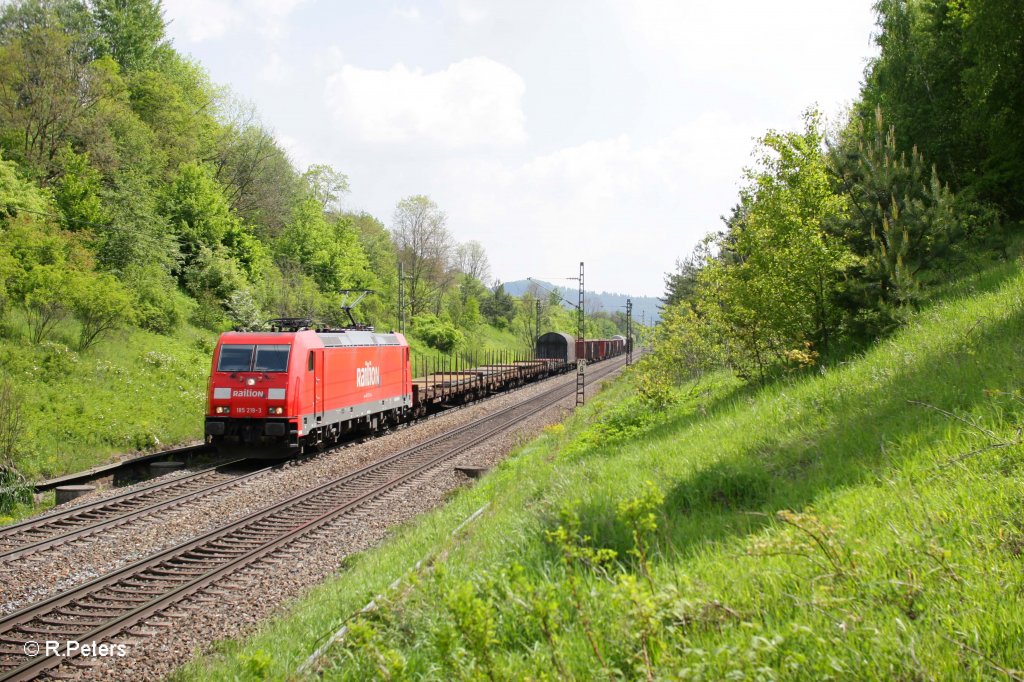 185 219-3 mit gemischten Gterzug bei Postbauer-Heng. 13.05.11