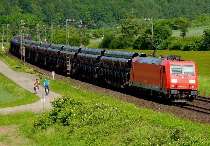 185 243-3 mit Rhrenzug am 03.06.10 bei Harrbach