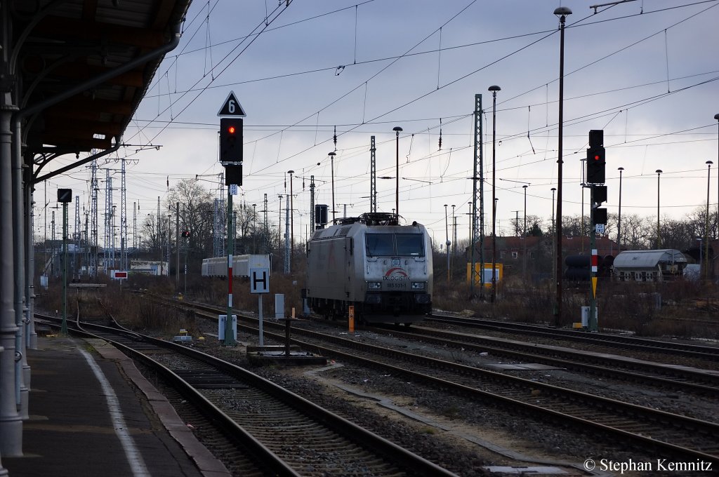 185 531-1 von der TX Logistik AG steht in Stendal und wartet auf neue Aufgaben. 15.01.2011