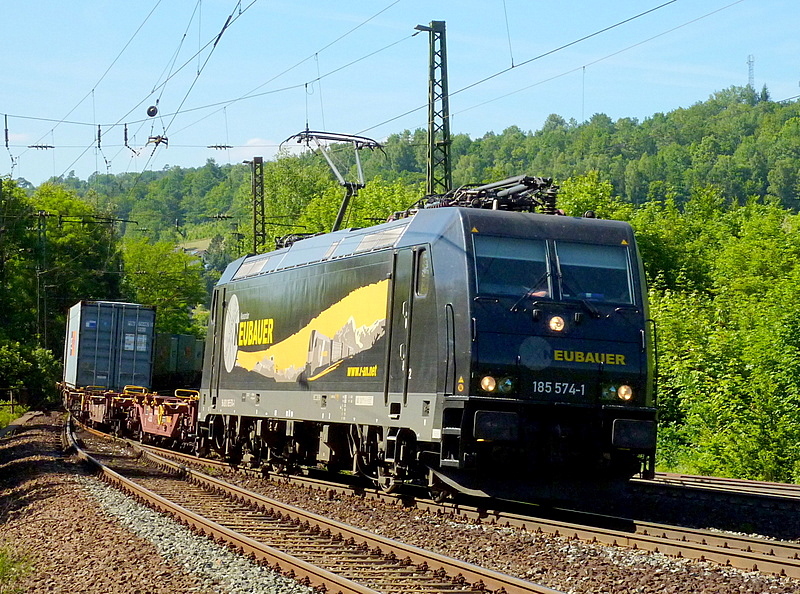 185 574-1 RAN Alexander Neubauer mit Containerzug am 26.06.10 in Jossa