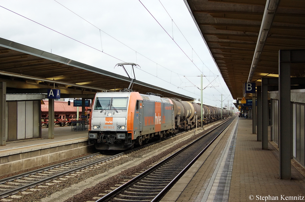 185 583-2 [Name: Havelland] der hvle - Havellndische Eisenbahn AG mit einem Phenol Kesselzug in Braunschweig. 27.09.2011