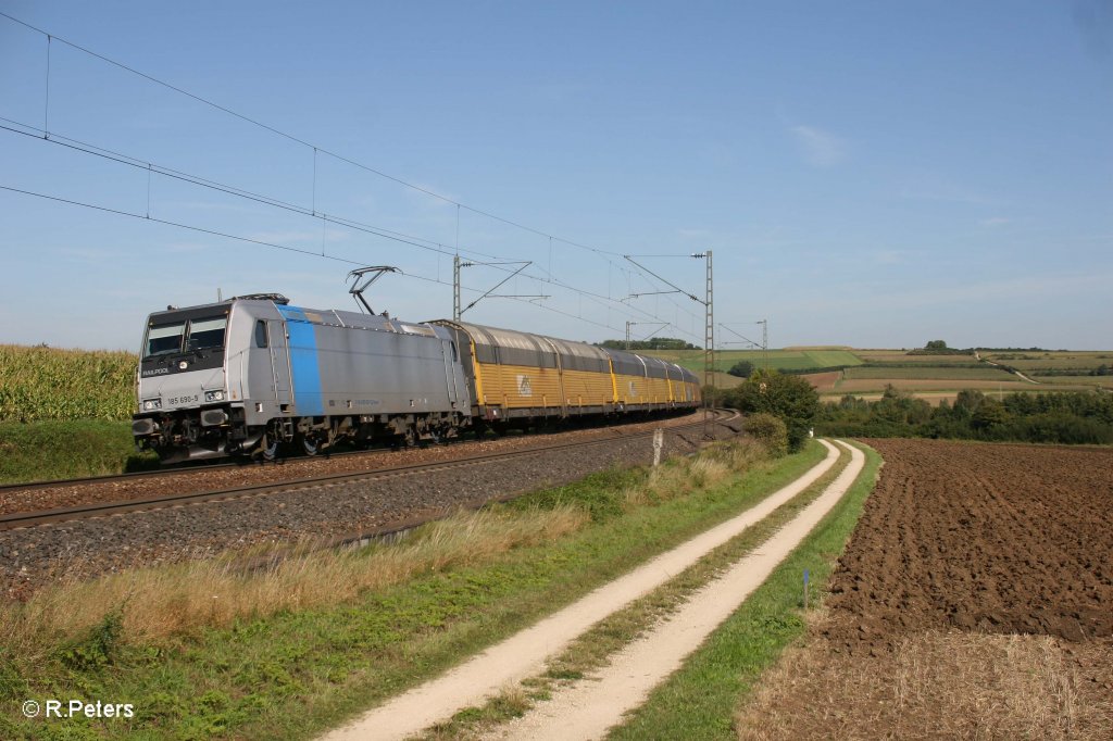 185 690-5 mit BMW-Zug bei Einfahrt in Treuchtlingen. 16.09.11