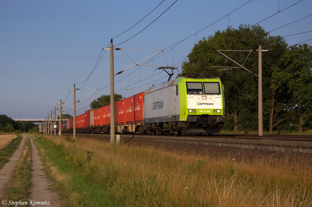 185-CL 005 (185 505-5) Captrain Deutschland GmbH fr ITL Eisenbahn GmbH mit einem Containerzug bei Rathenow und fuhr in Richtung Stendal weiter. 04.07.2012