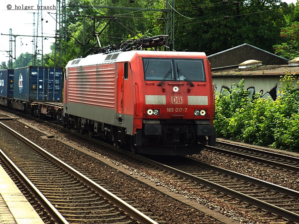 189 017 fuhr mit einen intermodal am 18.06.13 durch harburg