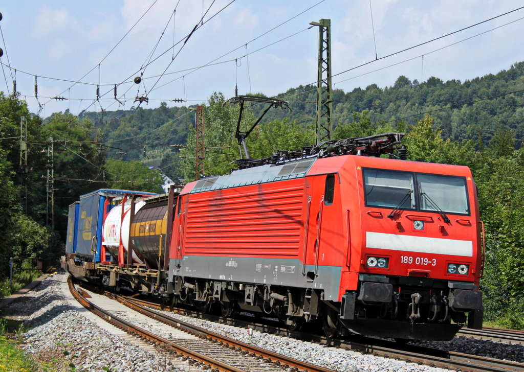 189 019-3 mit Gterzug am 04.08.11 in Jossa