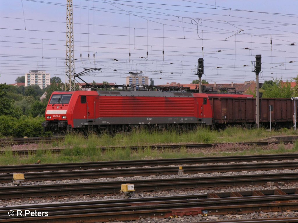 189 032-6 steht in Frankfurt/Oder mit ein Gterzug bereit. 22.05.08