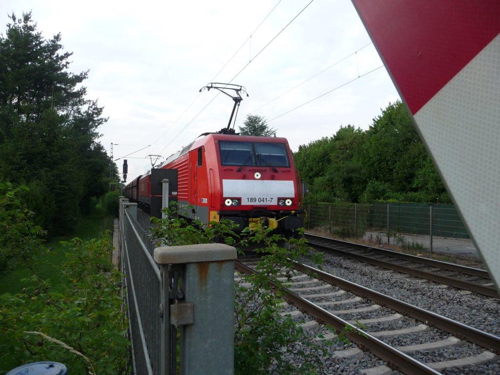 189 041 am 24.06.2011 in Ratingen-Lintorf.