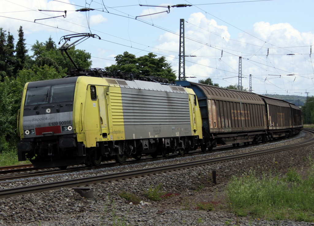 189 909 von TX mit Gterzug am 23.03.2011 bei Fulda