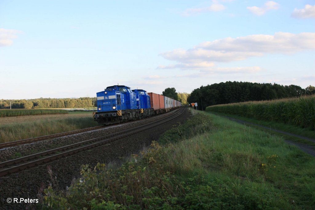 204 012-4 + 036 mit Containerzug Wiesau-Hof bei Oberteich. 15.09.11