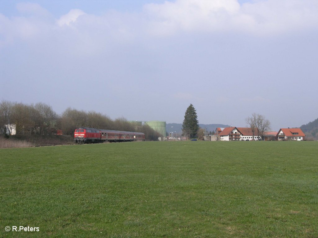 218 460-4 zieht bei Altmannshofen ein RE nach Hergatz. 05.04.09