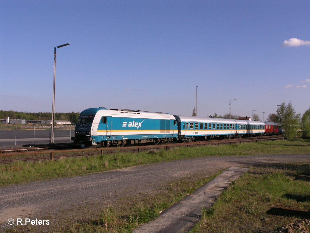 223 069 verlsst Wiesau/Oberpfalz mit ALX37980 nach Hof. 09.05.08