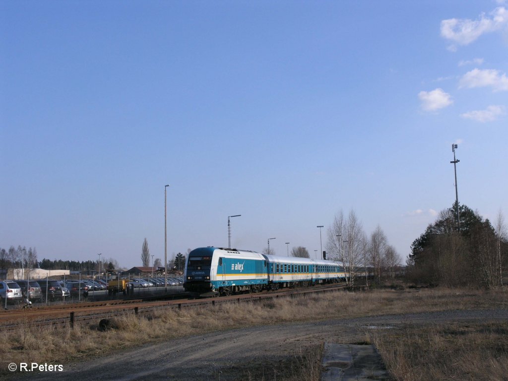 223 069 verlsst Wiesau/Oberpfalz mit den ALX37980 nach Hof .03.04.09
