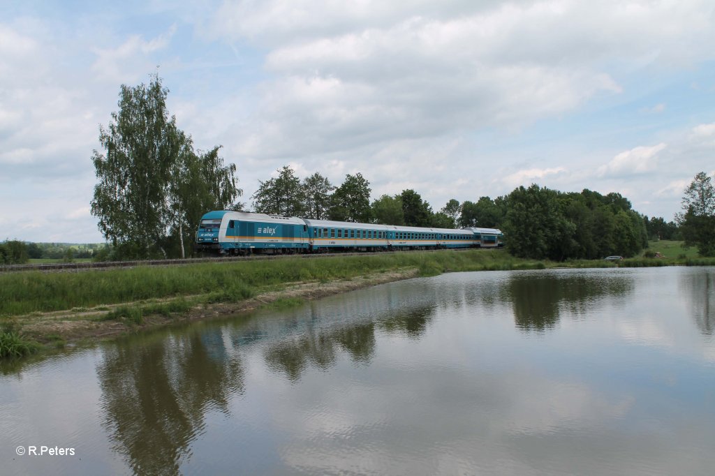 223 070 mit dem ALX84113 Hof - Mnchen sdlich von Wiesau. 15.06.13