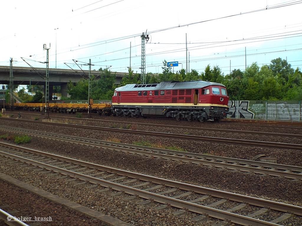 231 012-6 fuhr mit mehreren rungenwagen der firma wiebe durch hh-harburg