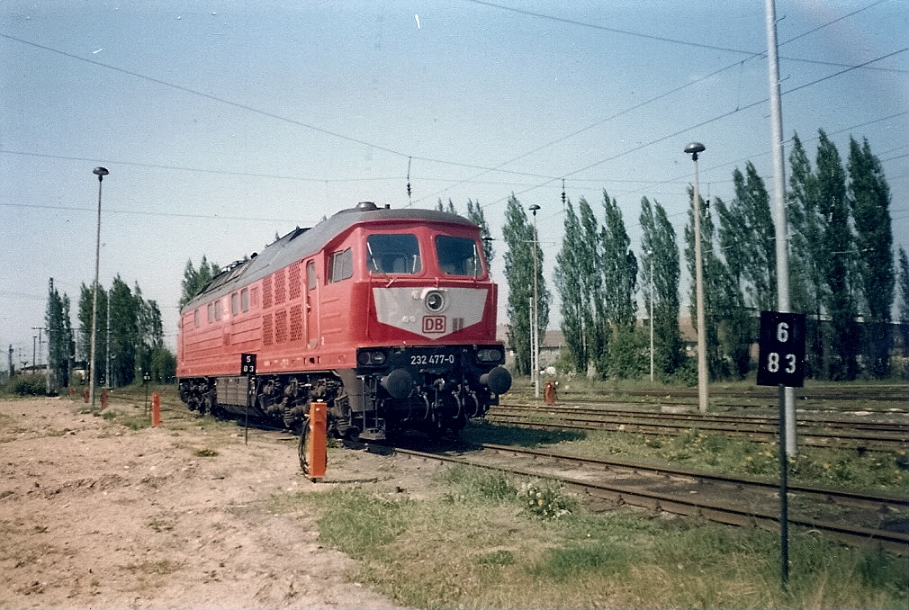 232 477 im Bh Rostock Hbf.