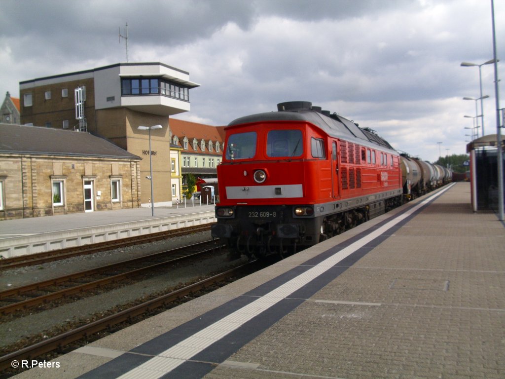 232 609-8 durchfhrt Hof mit einem Kesselzug. 20.07.10