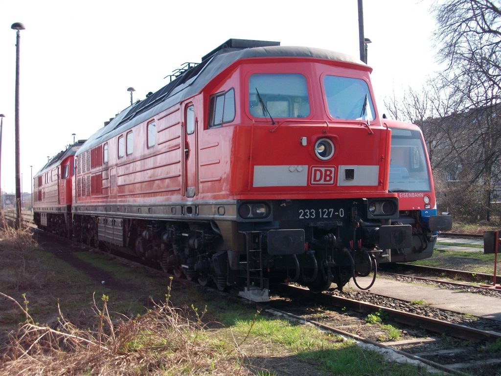 233 127 am 01.Mai 2010 in der Einsatzstelle Berlin Lichtenberg.