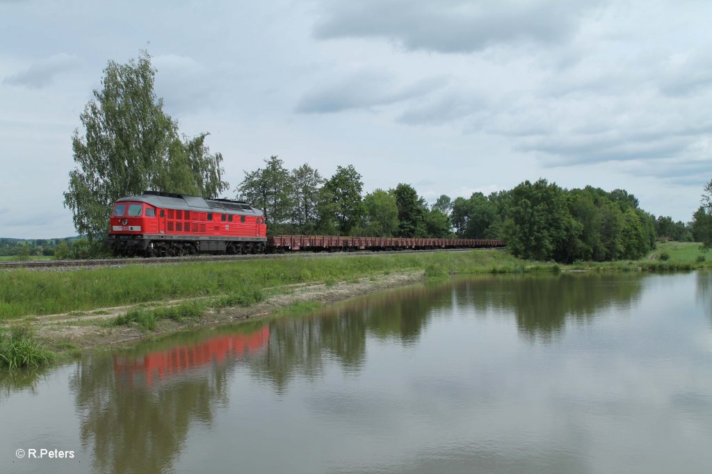 233 322-7 mit Langschienenzug bei Wiesau. 16.06.13